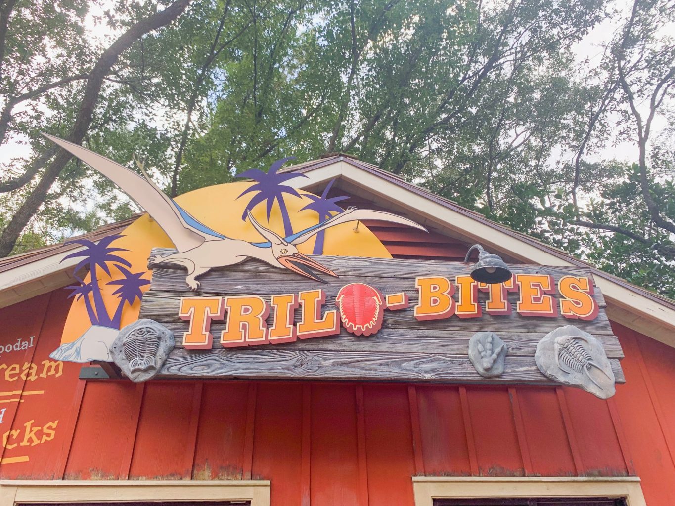The trilo-bites sign features pterodactyl, which is cute and shows how family friendly this place is: it is one of the best Animal Kingdom restaurants around. 