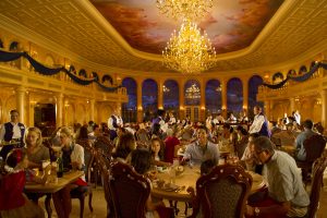 bustling, extravagant dining room Disney restaurants