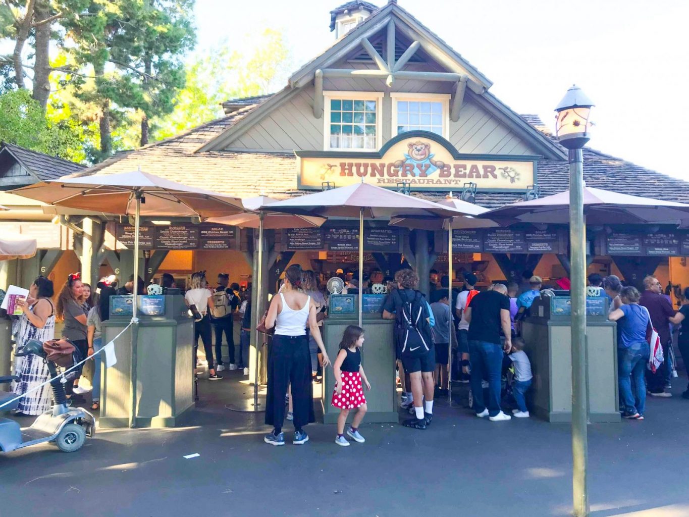 The counter to get good food at Hungry Bear Restaurant, one of the best Disneyland Restaurants