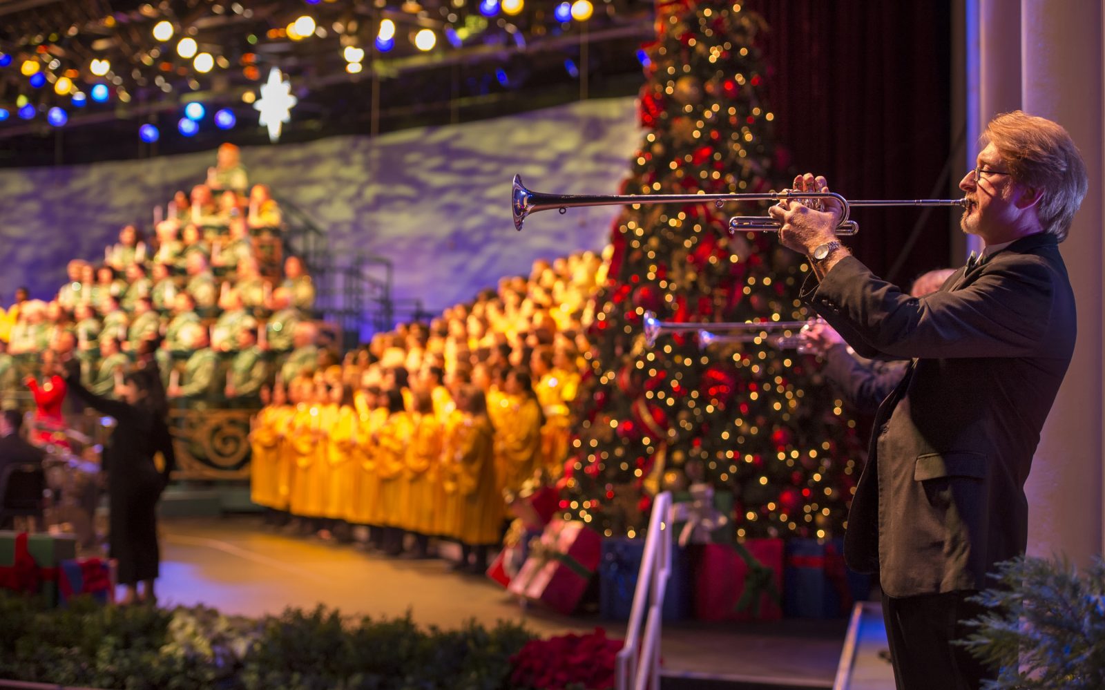 Epcot Candlelight Processional at The Festival Of The Holidays