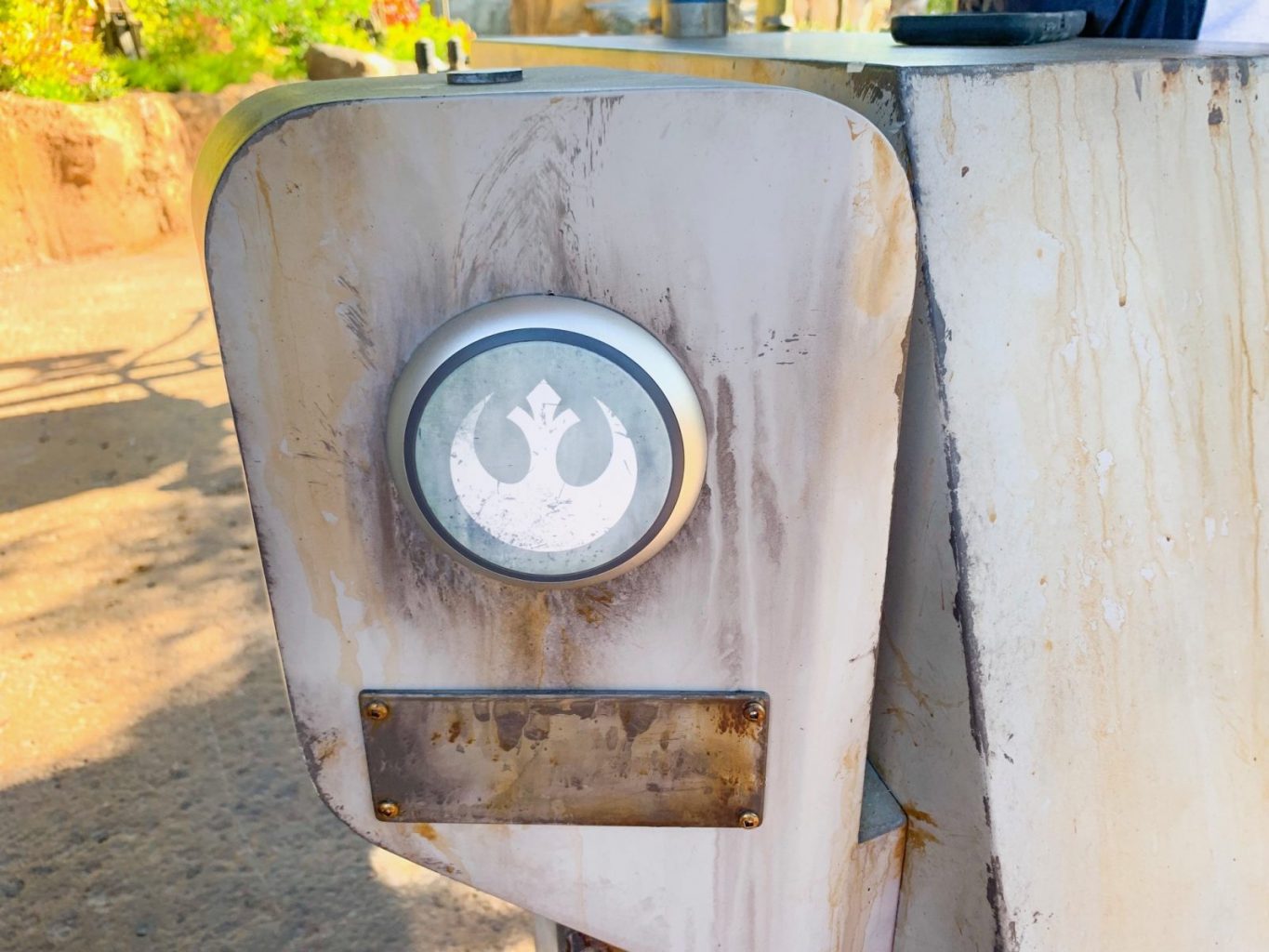 upcoming fastpass kiosk for Star Wars Ride At Disney World