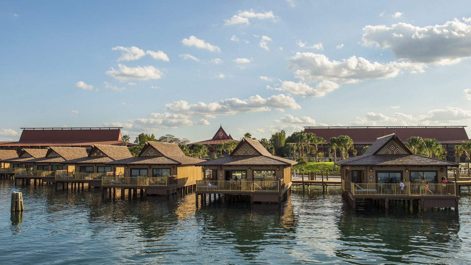 9 Best And Worst Disney Deluxe Resorts Disney Trippers