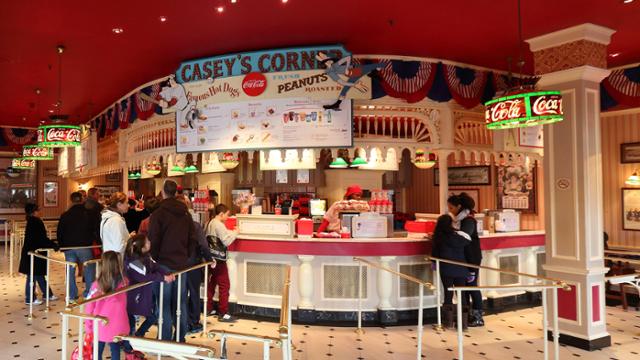 The counter at Casey's Corner in Disneyland Paris