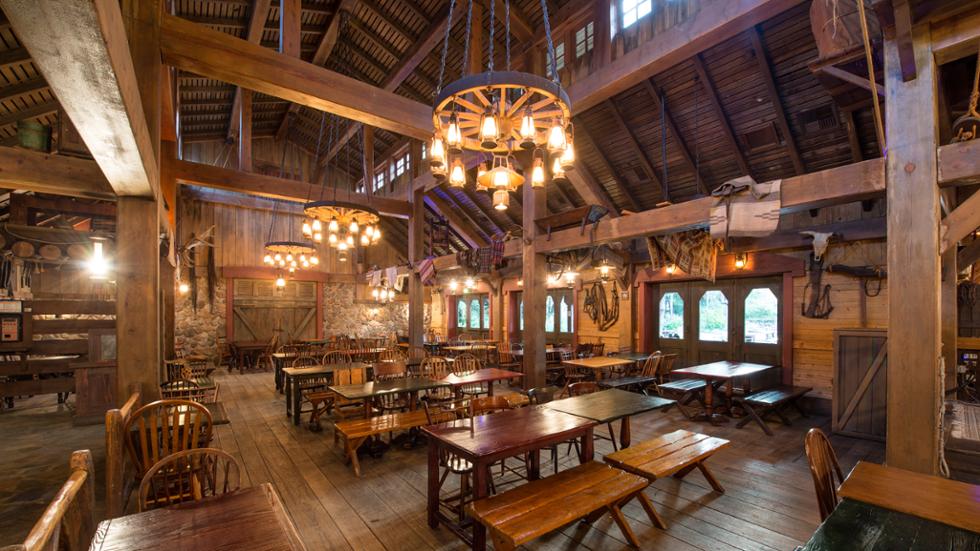 The inside of Disneyland Paris restaurant Cowboy Cookout Barbecue