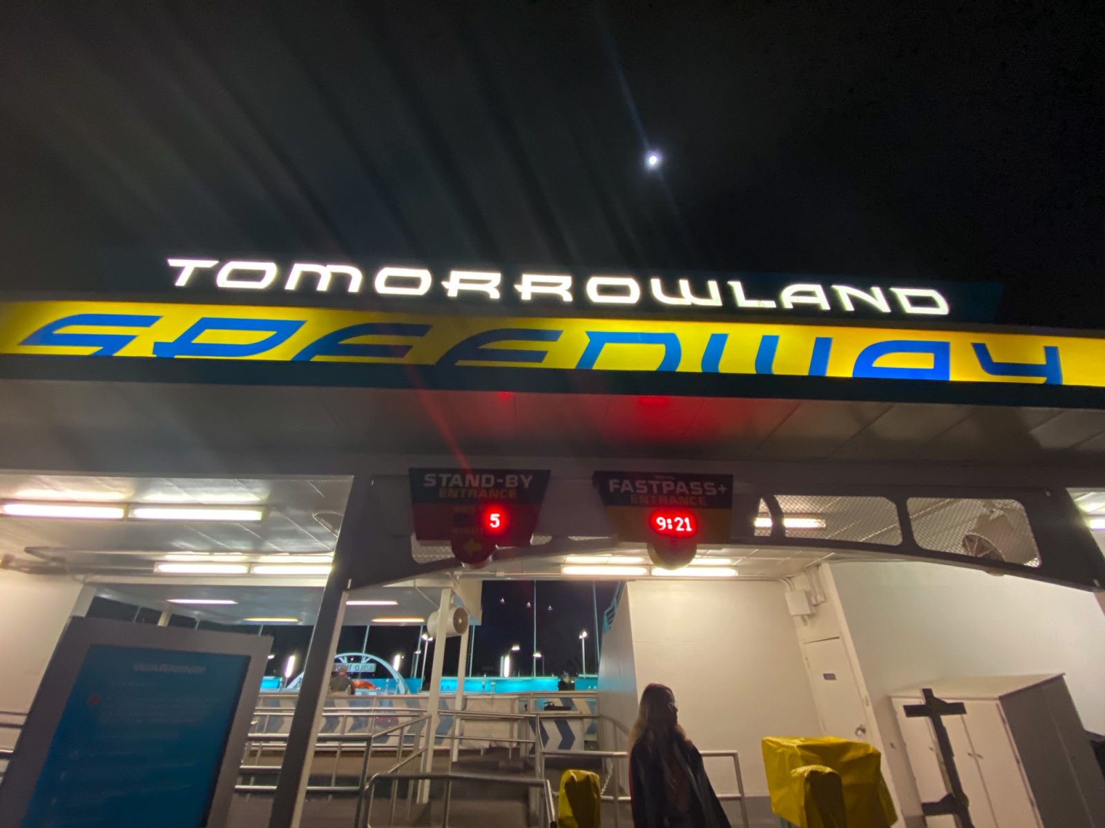 Tomorrowland Speedway with short wait time because of Villains after hours