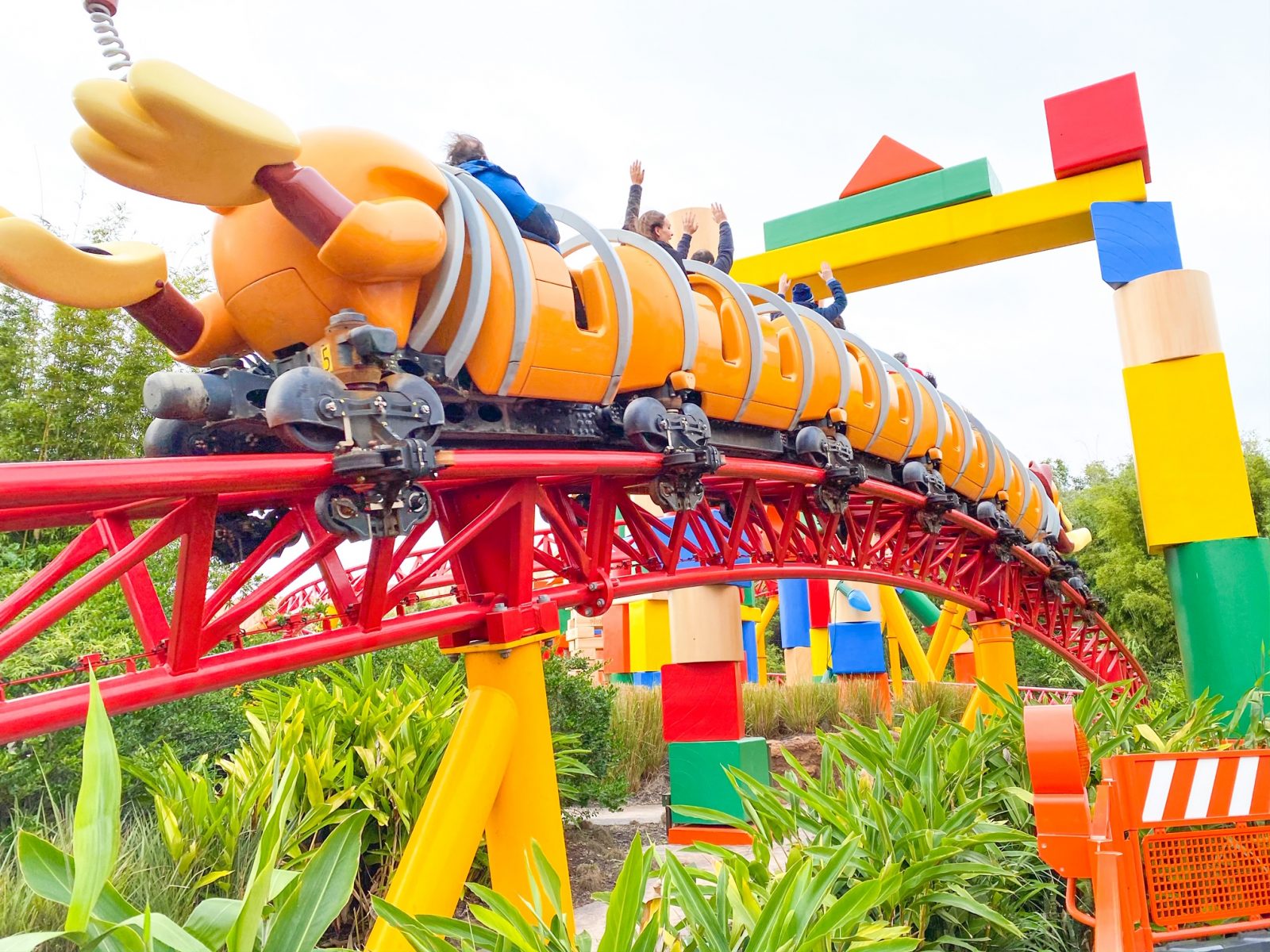 slinky dog dash Disney roller coasters