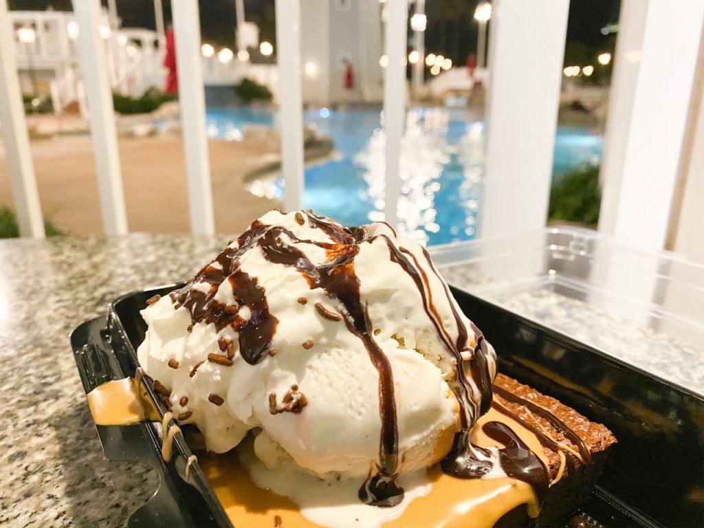 photo of a delicious, ice cream covered snack; disney quick service dining plan