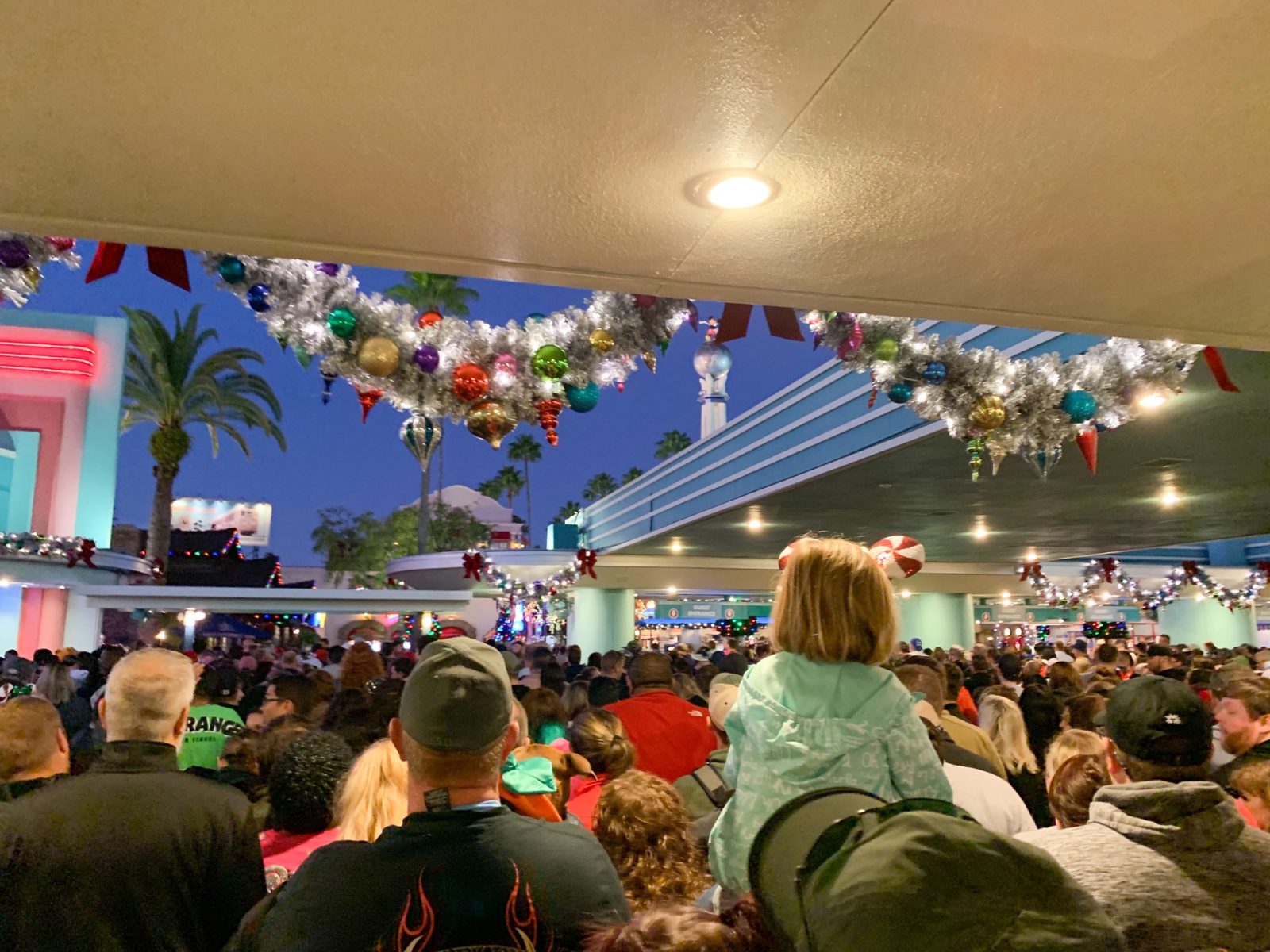 People lined up to Enter Walt Disney World