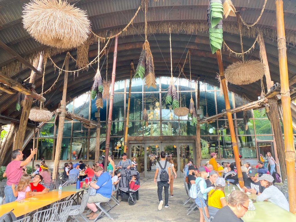 photo of quick service dining area at Animal Kingdom; make sure your Animal Kingdom touring plan has rest time scheduled!