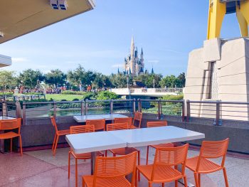 Can you bring food into Disney? Yes! Here’s where to sit at Magic Kingdom.