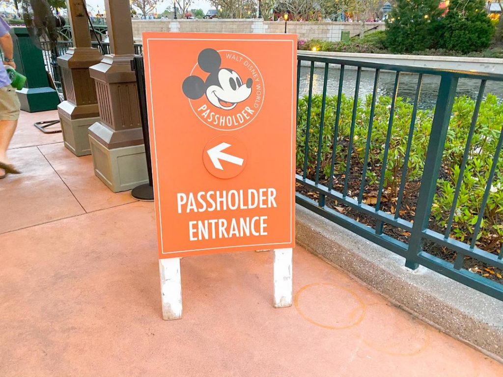 The Ultimate Disney Annual Pass Breakdown - Disney Trippers