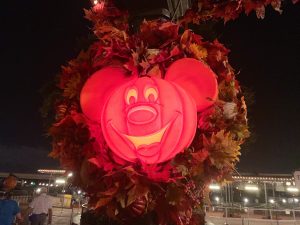 lit up pumpkin MNSSHP