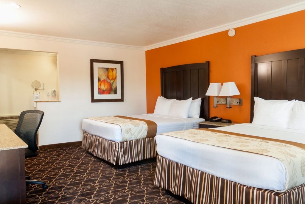 cheap hotel near disneyland