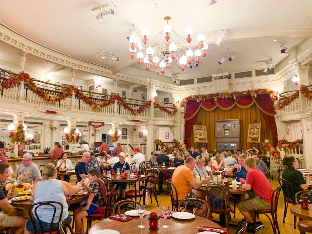 where-to-find-beer-and-alcohol-in-magic-kingdom-disney-trippers