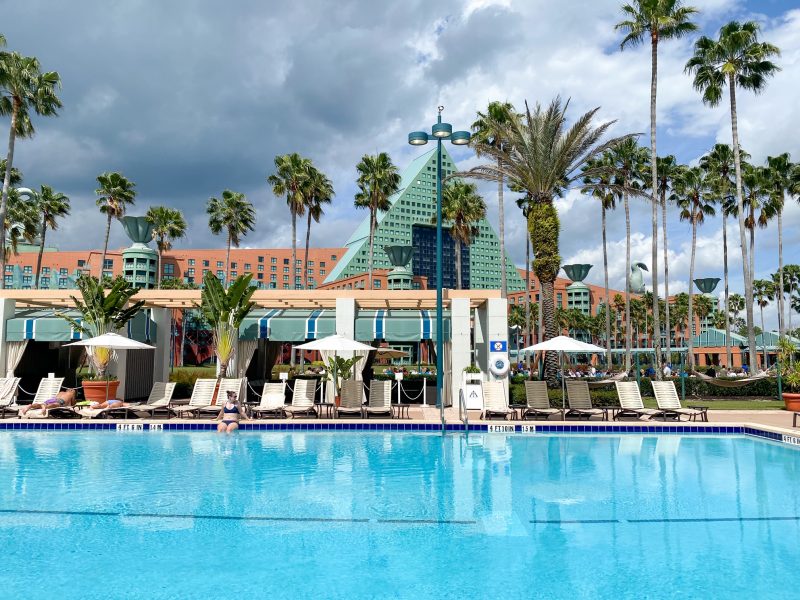 11 Best (And Worst!) Off-Site Hotels Near Disney World - Disney Trippers