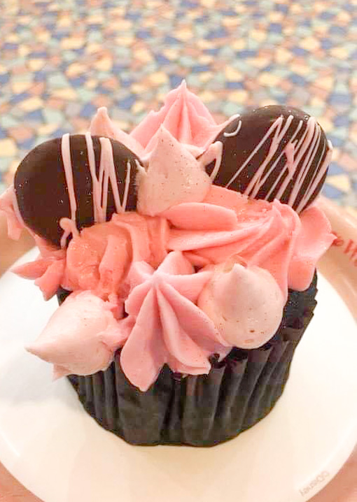 rose gold minnie mouse cupcake