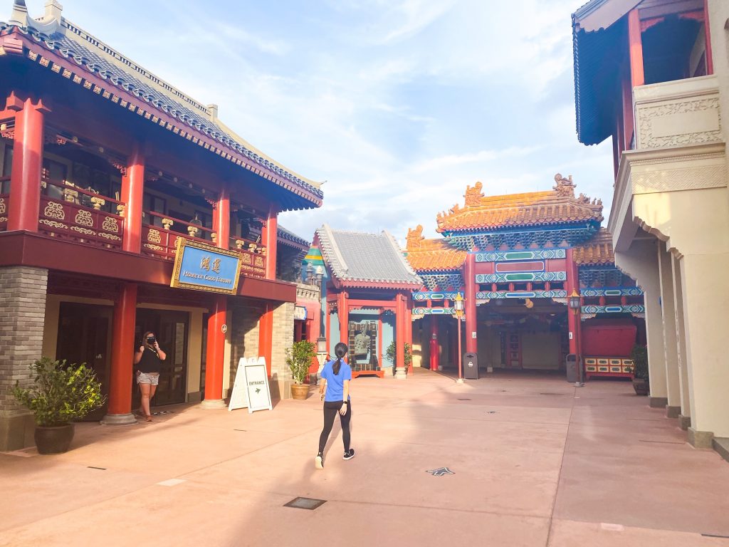 shopping at Disney house of good fortune in Epcot china pavilion