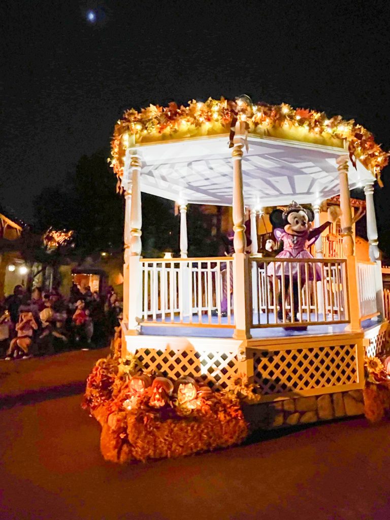 Minnie Mouse on the Halloween cavalcade