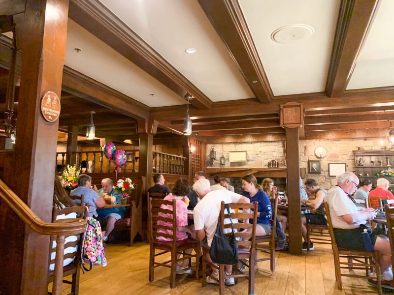 16 Best Places To Eat At Disney Without A Dining Reservation Disney Trippers