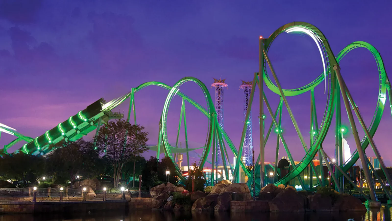 the hulk at sunset one of the best thrill rides in orlando FL