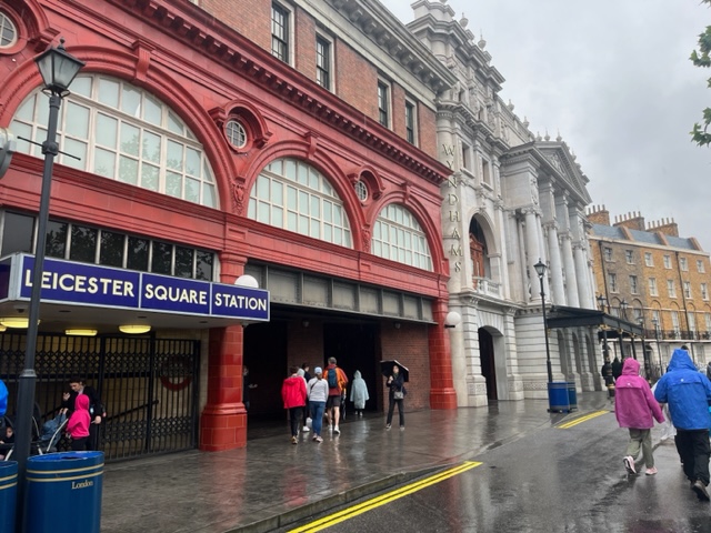 The normally crowded area of Kings Cross Station is lacking people due to the summer storms: Universal Orlando in the rain allows for guests to spread out and for the park to be less crowded. 